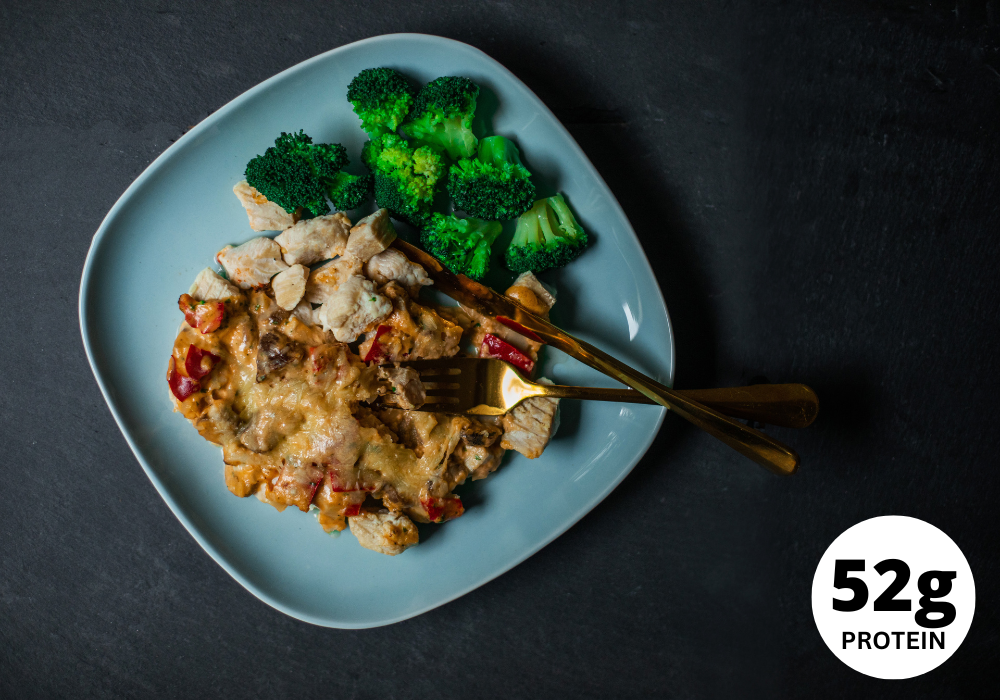 Gegratineerde kip met paddenstoelenragout en kaas