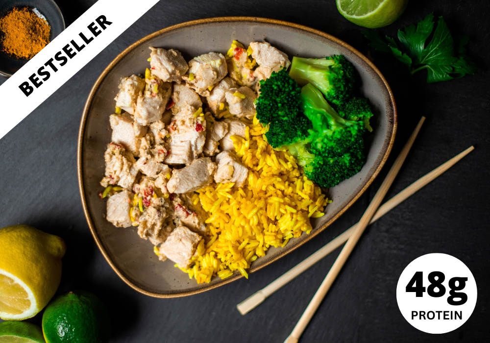Kokos-chilli-citroengrassaus met kipfilet, broccoli en rijst